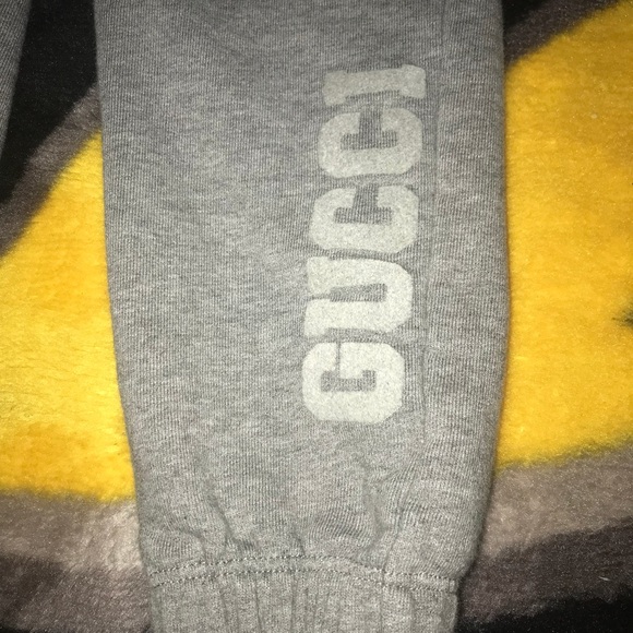 🚫SOLD🚫GUCCI SWEATPANTS SZ 5 - Picture 3 of 8